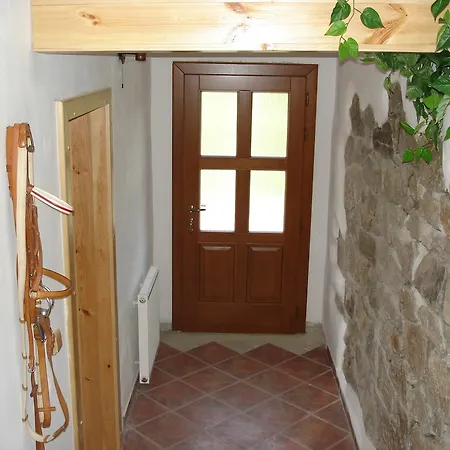 奥特维克膳食公寓酒店 Trhové Sviny