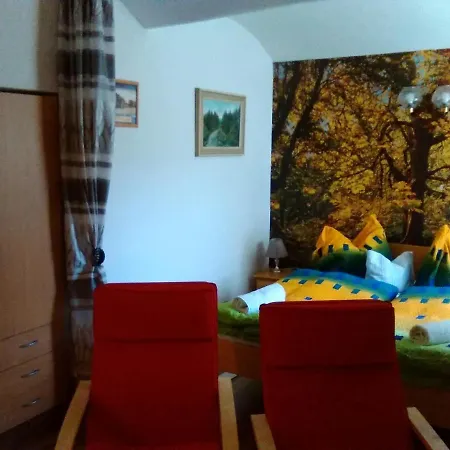 奥特维克膳食公寓酒店 Trhové Sviny