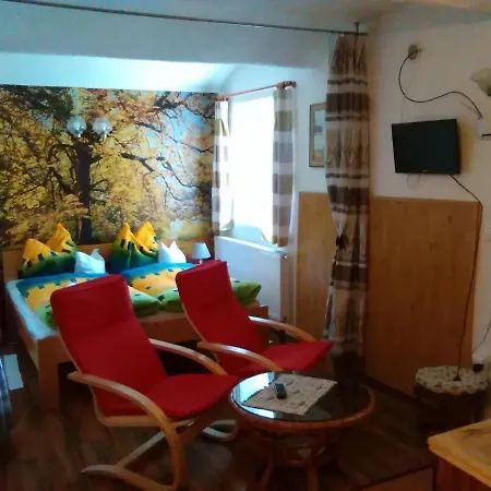 奥特维克膳食公寓酒店 公寓 Trhové Sviny